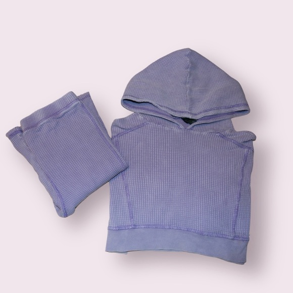 Matching Cropped Set - Picture 2 of 5